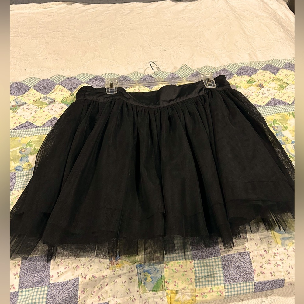 Short black skirt